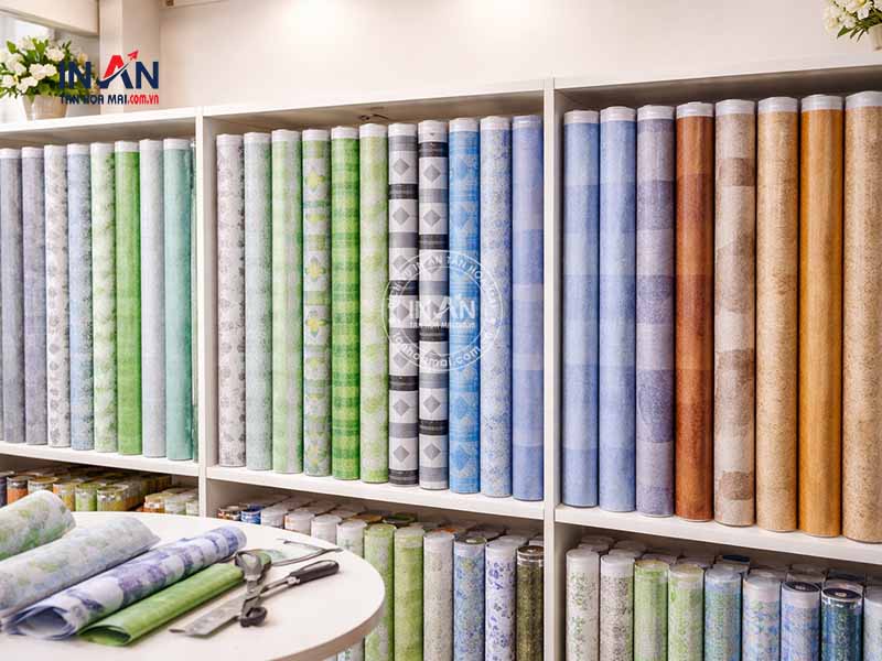 Mua-decal-dan-tuong-o-dau-tan-hoa-mai-1