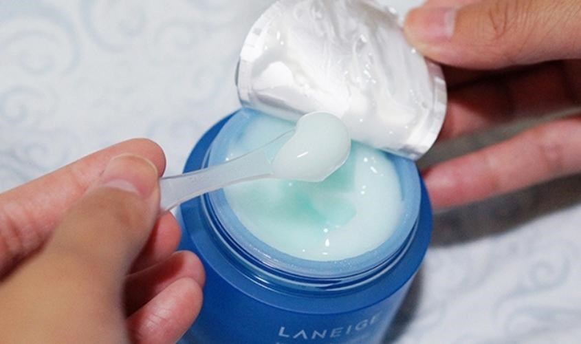 phan-biet-laneige-that-gia