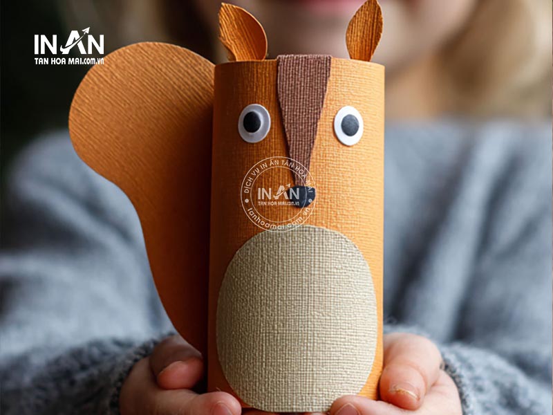 Cach-lam-hop-but-bang-giay-tan-hoa-mai-4