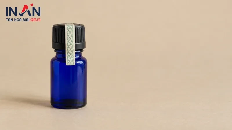 Tem niêm phong chống bóc trên chai tinh dầu