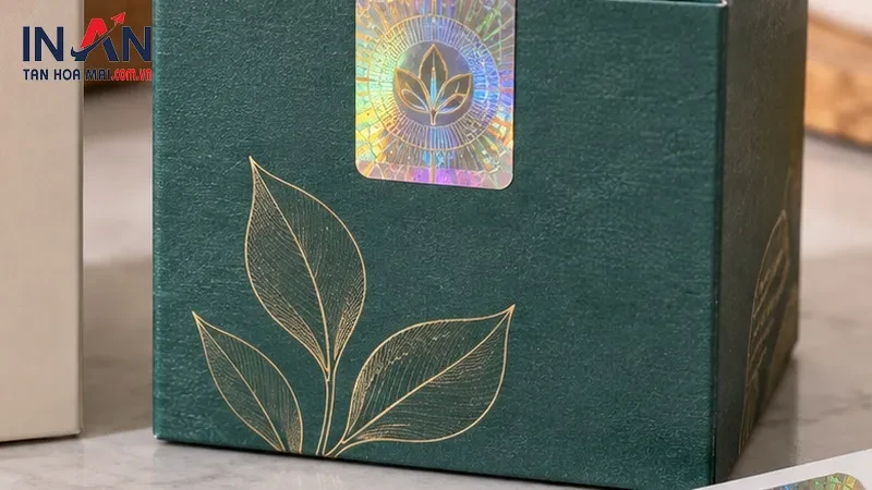 Cận cảnh tem hologram