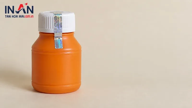 Tem bảo mật trên chai sản phẩm